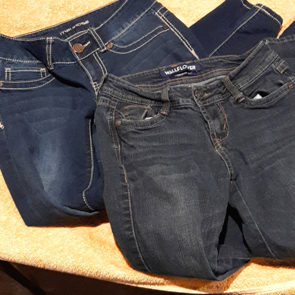 2 pr. of jeans, Wallflower and Maurices